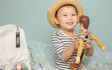 爸爸姓萧妈妈姓宋双胞胎取个啥名好