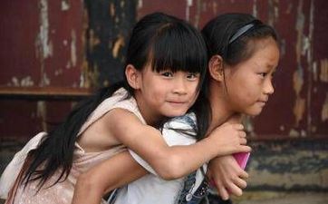 妈妈姓崔爸爸姓熊取名女孩